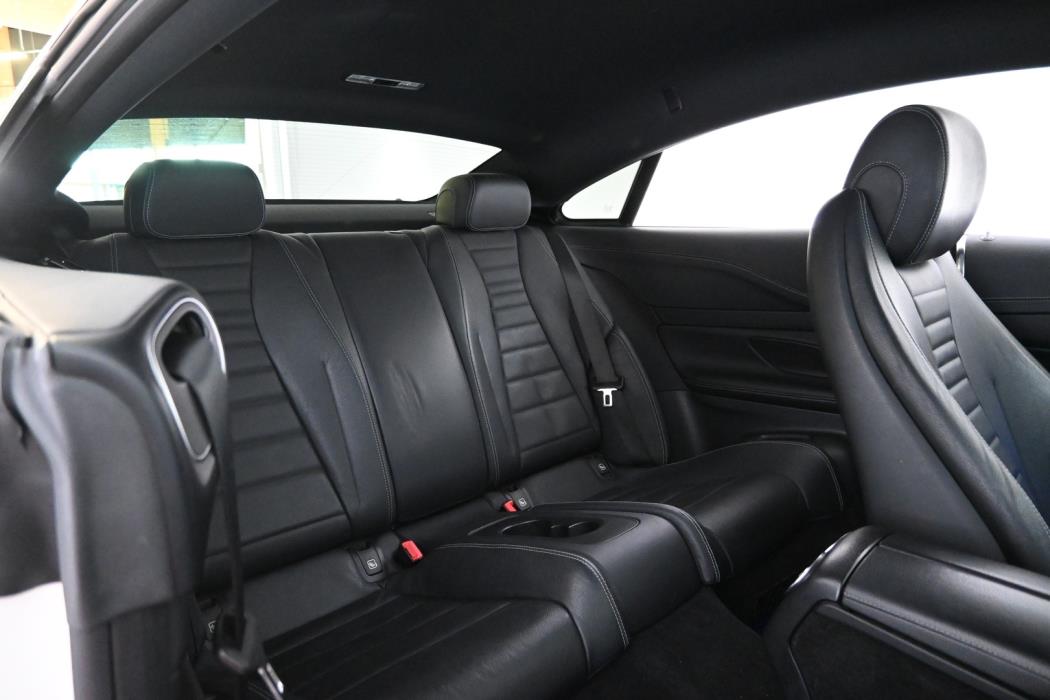 MERCEDES-BENZ E 2017