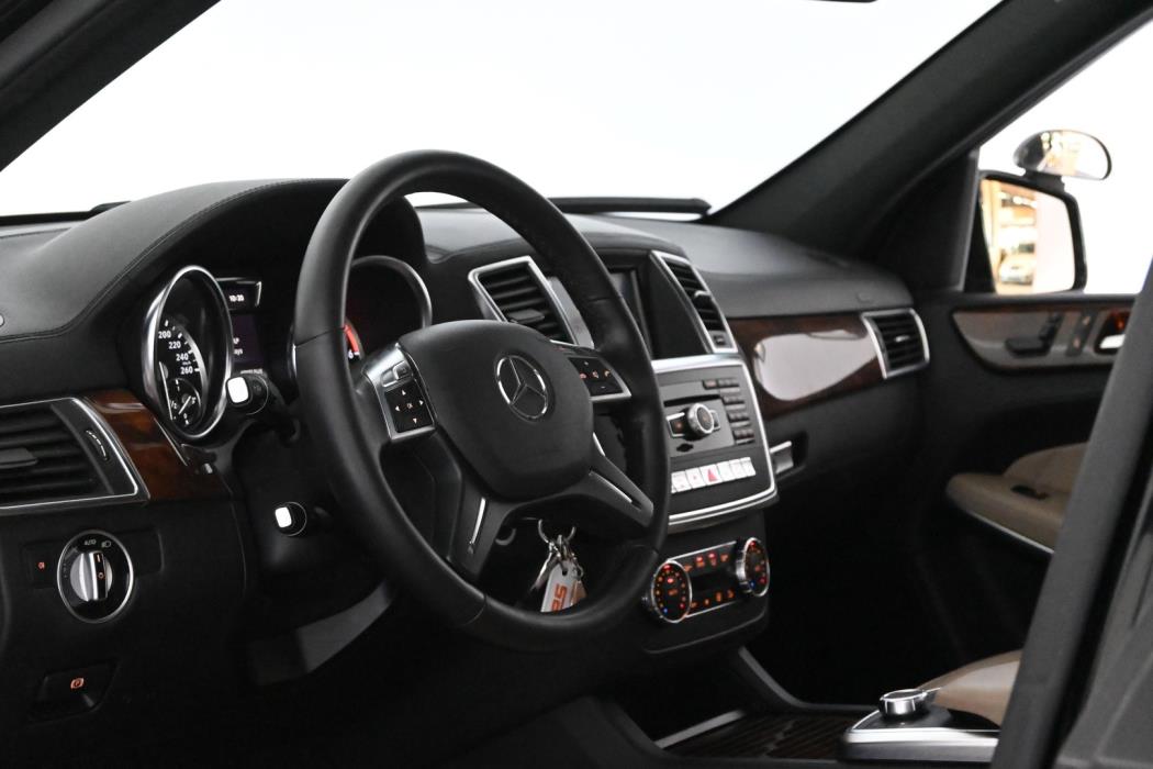MERCEDES-BENZ GL 2014
