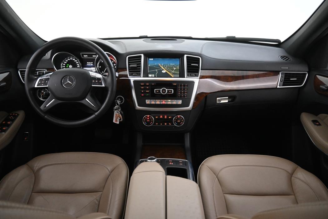 MERCEDES-BENZ GL 2014