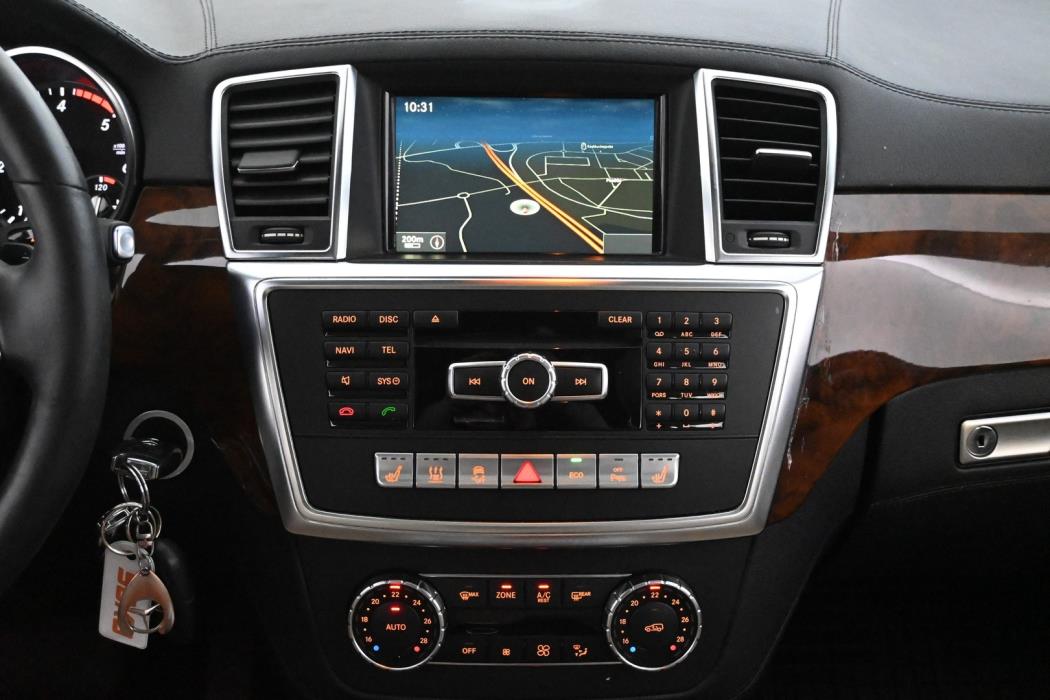MERCEDES-BENZ GL 2014
