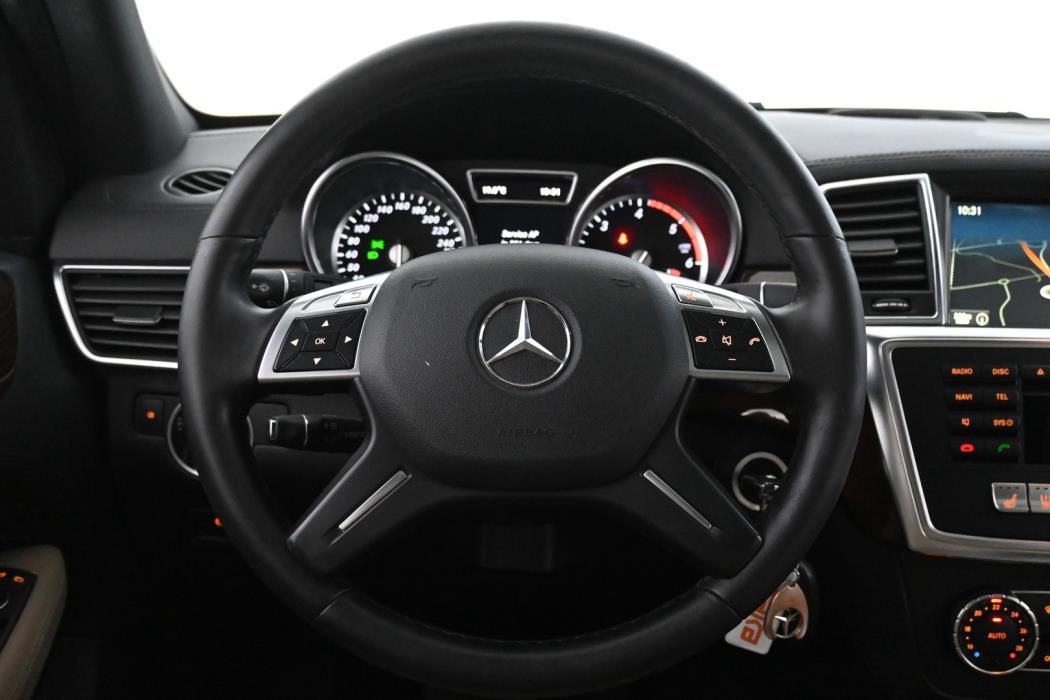 MERCEDES-BENZ GL 2014