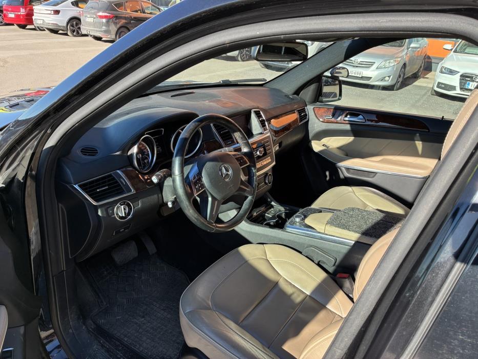 MERCEDES-BENZ GL 2014