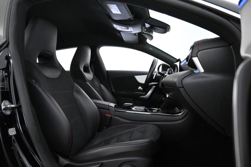 MERCEDES-BENZ CLA 2023