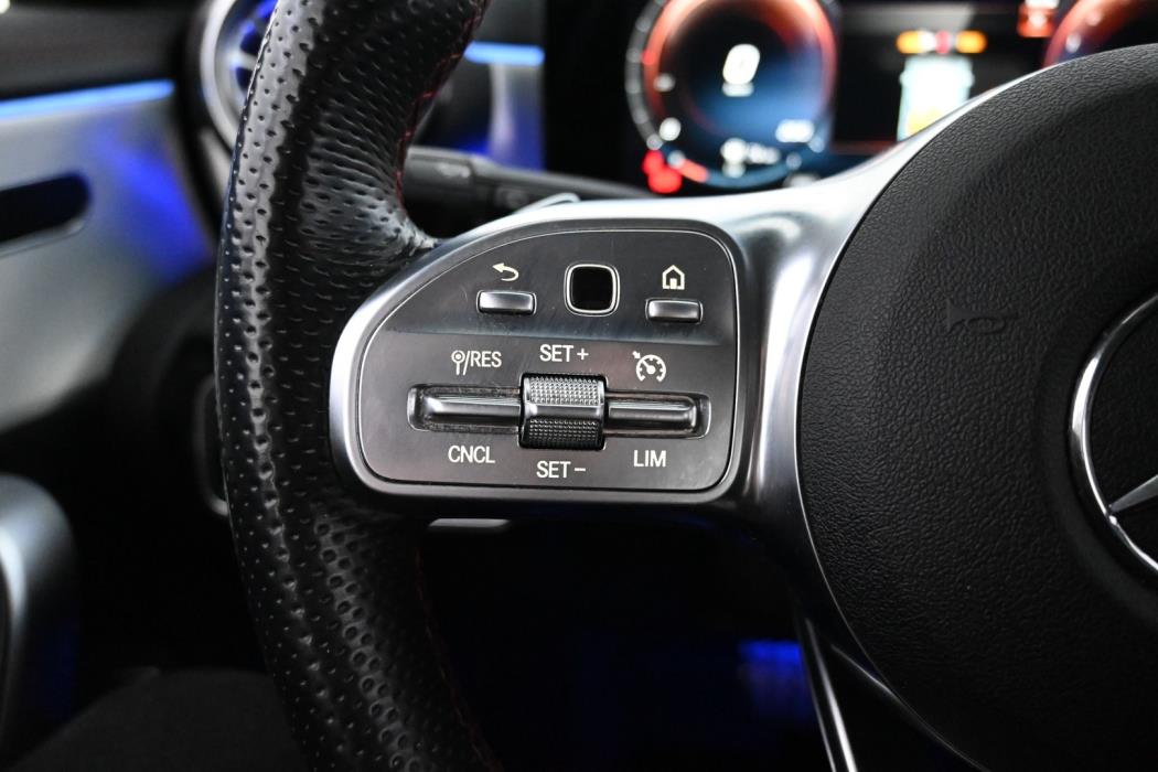 MERCEDES-BENZ CLA 2023