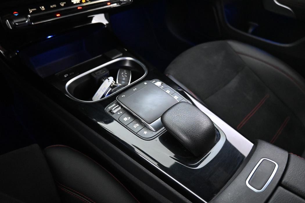 MERCEDES-BENZ CLA 2023