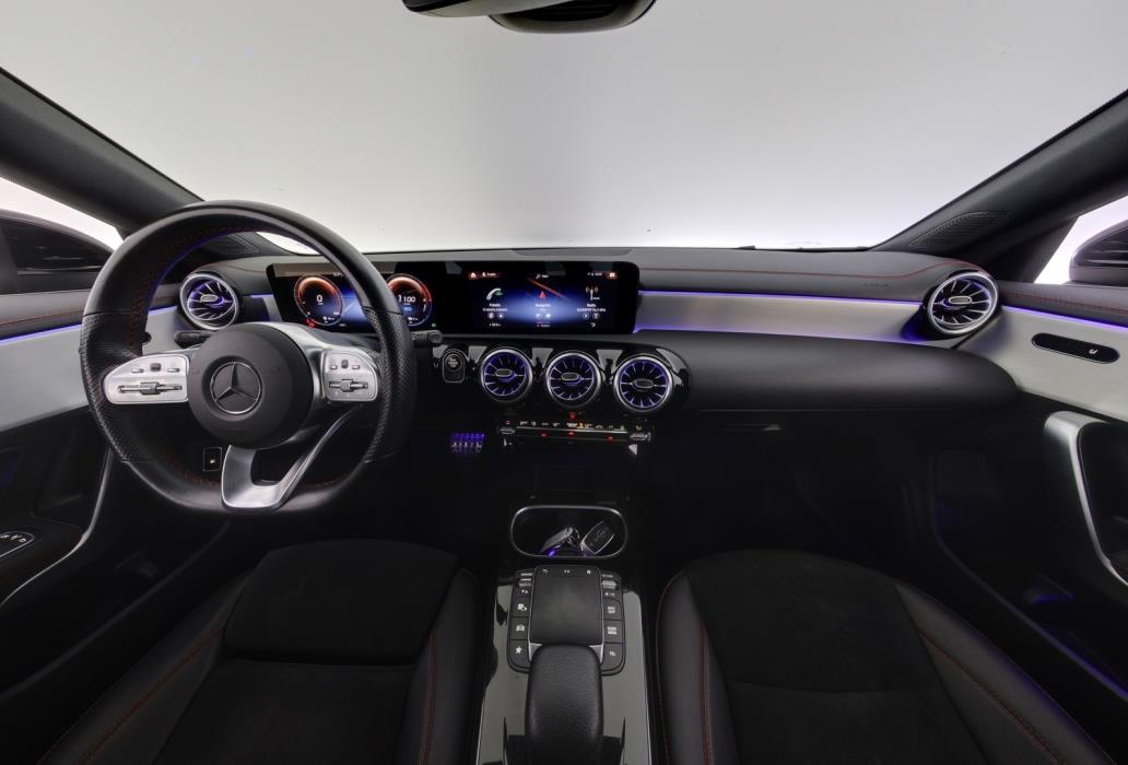 MERCEDES-BENZ CLA 2023