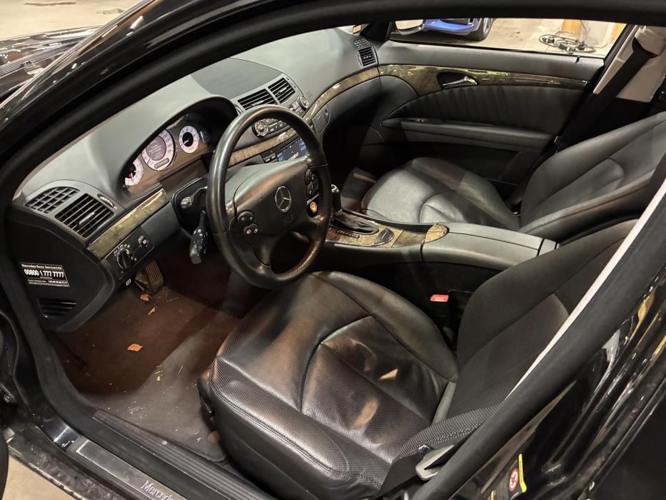 MERCEDES-BENZ E 2007