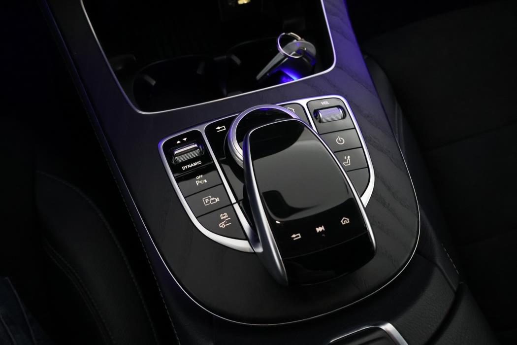 MERCEDES-BENZ E 2020