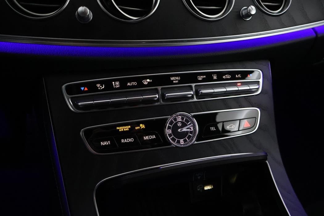 MERCEDES-BENZ E 2020