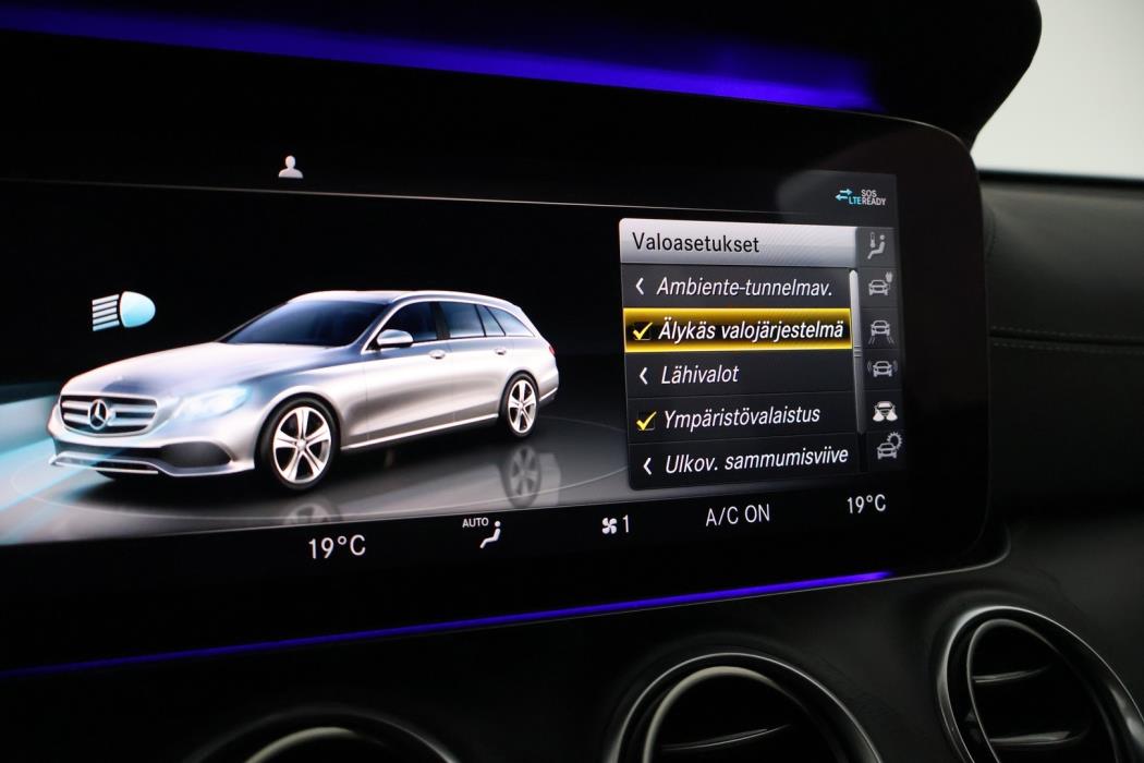 MERCEDES-BENZ E 2020