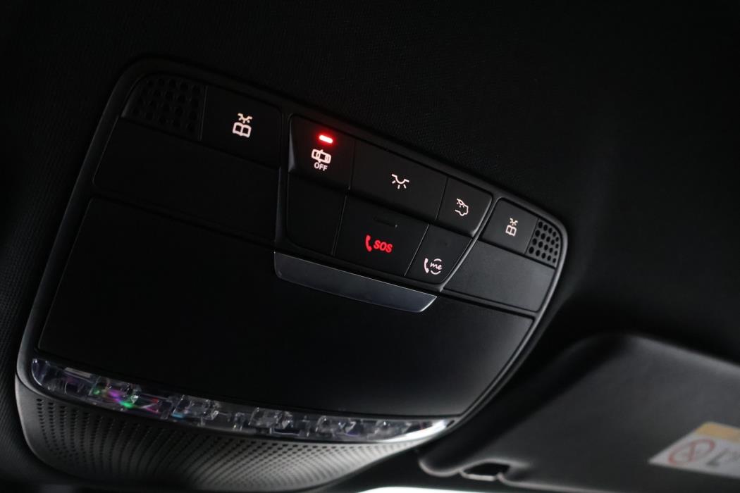 MERCEDES-BENZ E 2020