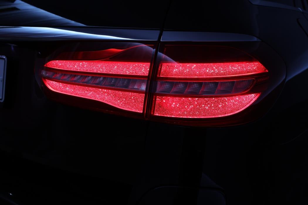 MERCEDES-BENZ E 2020