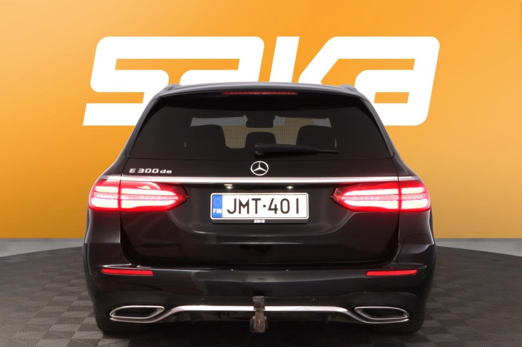 MERCEDES-BENZ E 2020