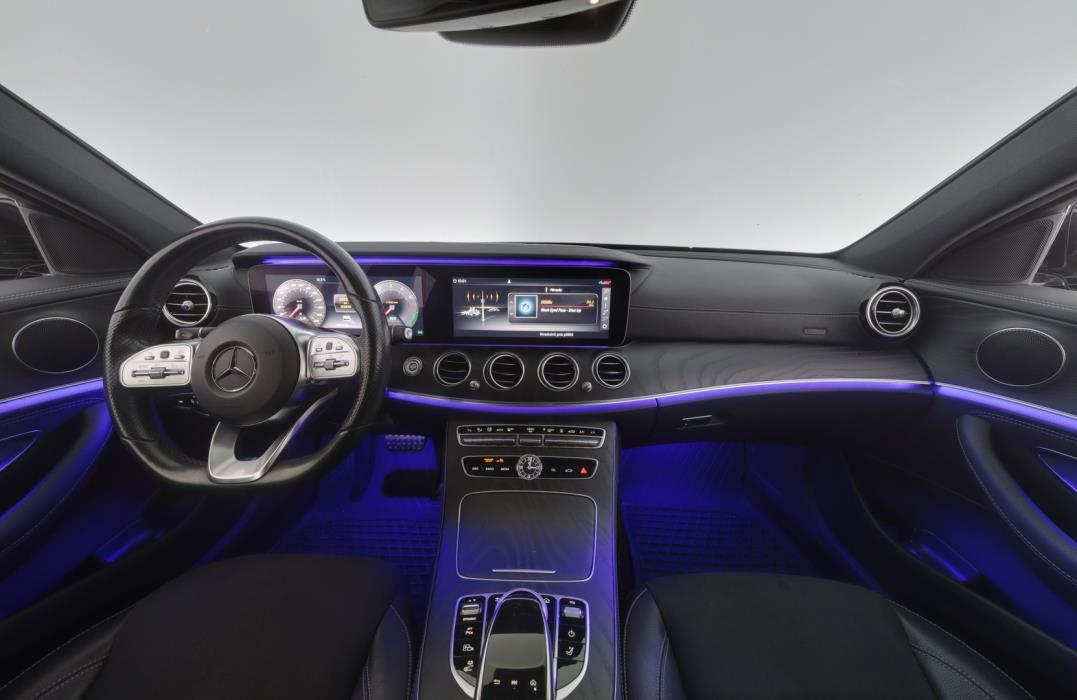 MERCEDES-BENZ E 2020