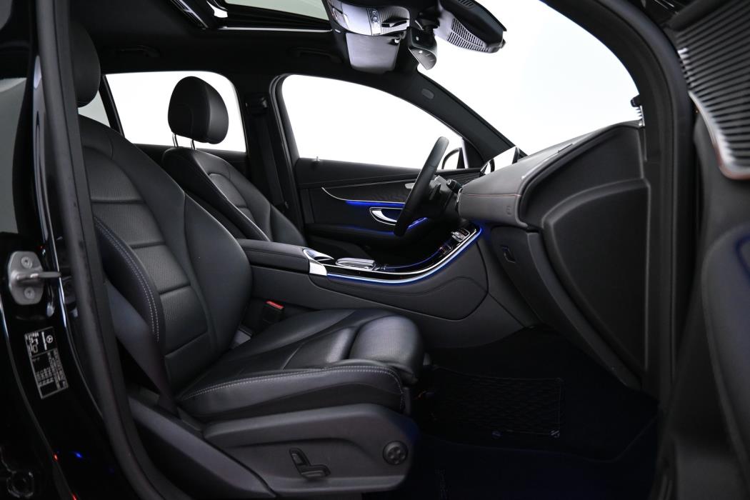 MERCEDES-BENZ EQC 2021