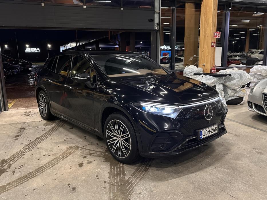 MERCEDES-BENZ EQS SUV 2023