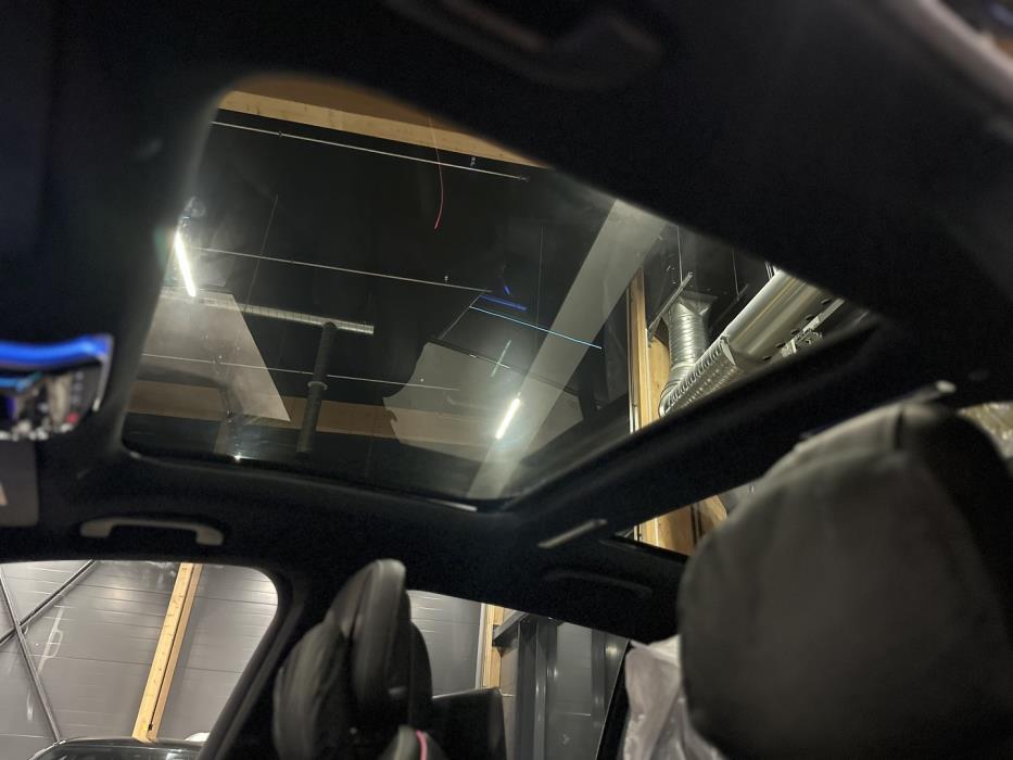 MERCEDES-BENZ EQS SUV 2023