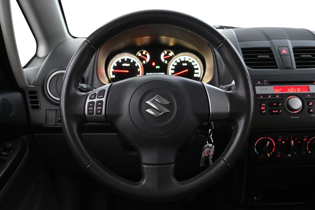 SUZUKI SX4 2013