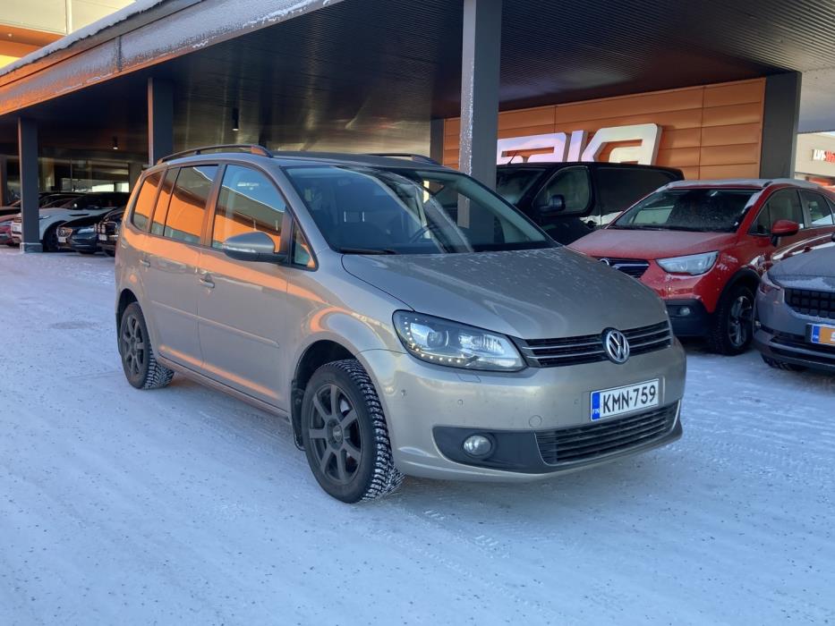 VOLKSWAGEN Touran 2014