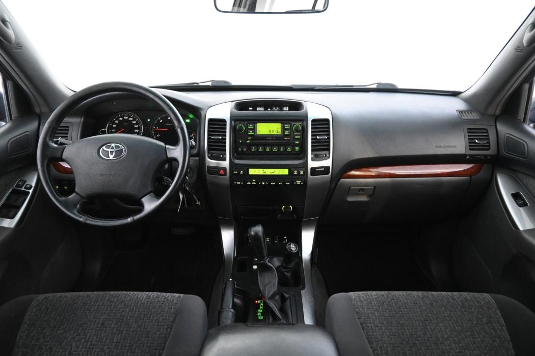 TOYOTA Land Cruiser 2007
