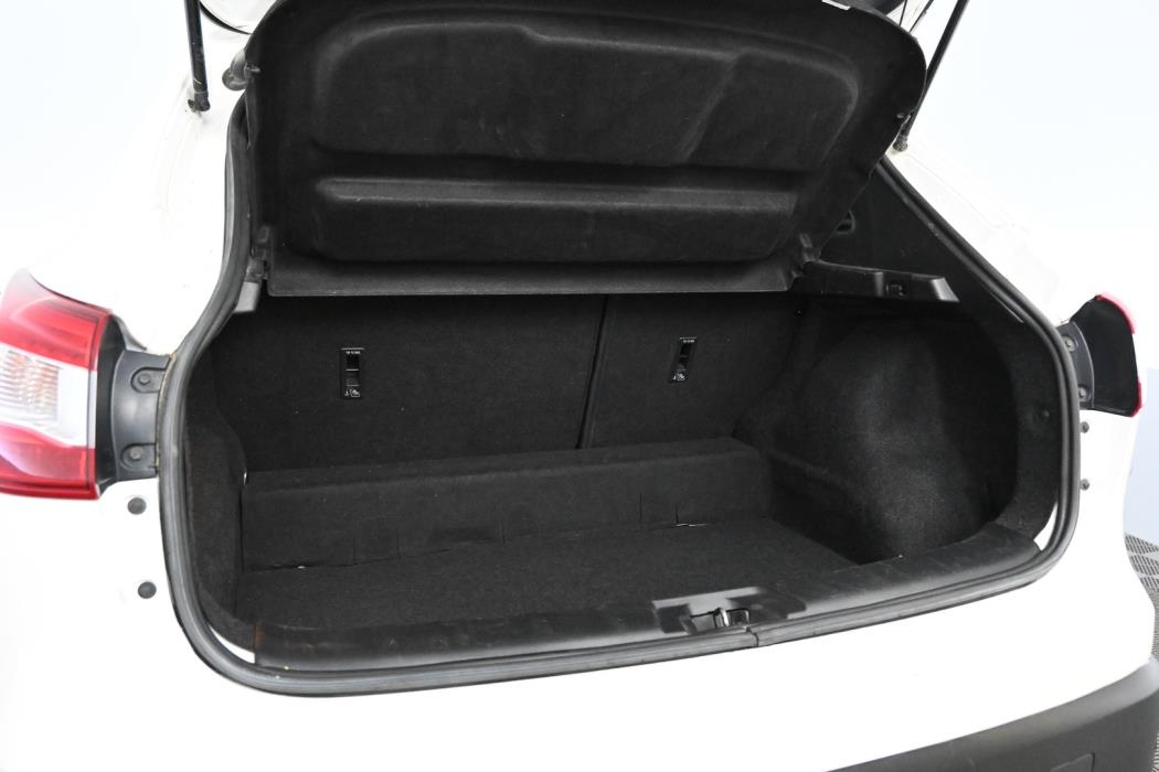 NISSAN Qashqai 2016