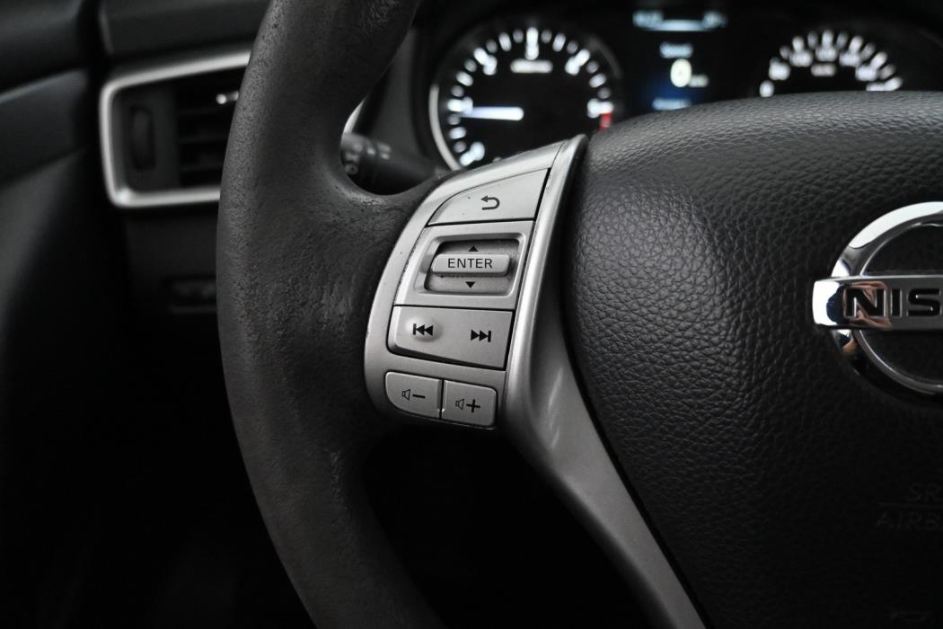 NISSAN Qashqai 2016