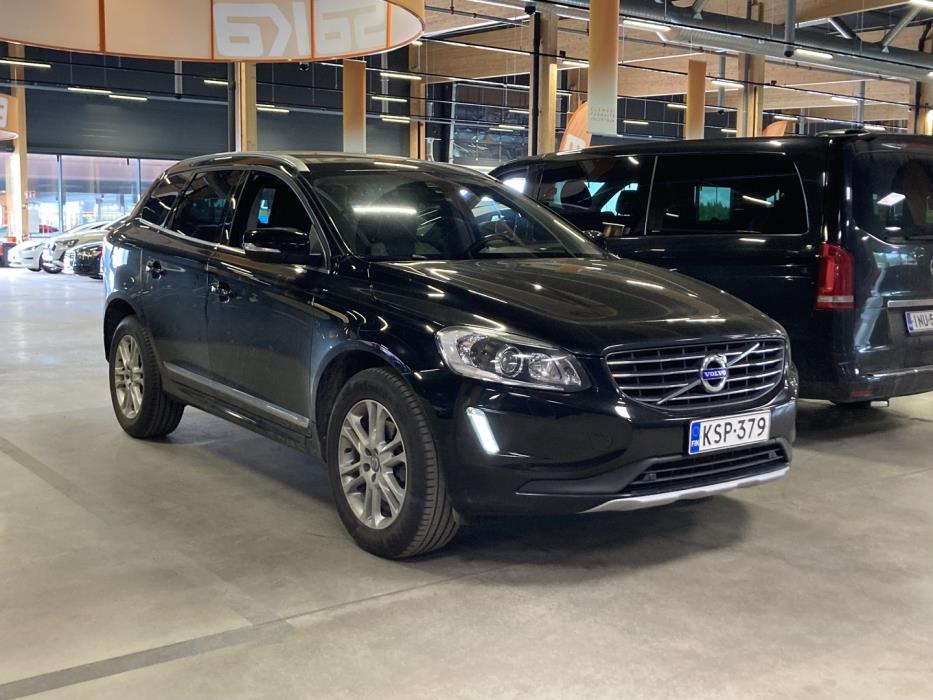 VOLVO XC60 2017