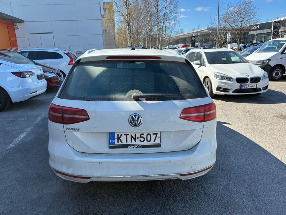 VOLKSWAGEN Passat 2019