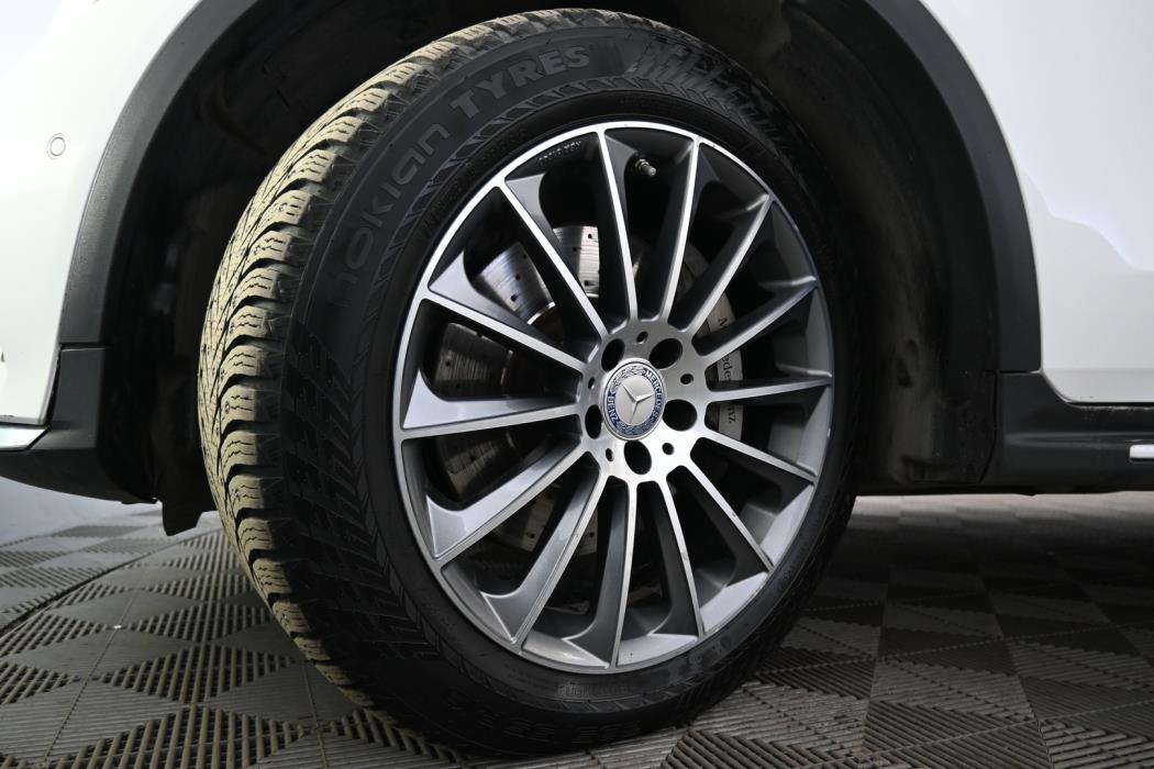 MERCEDES-BENZ GLC 2016