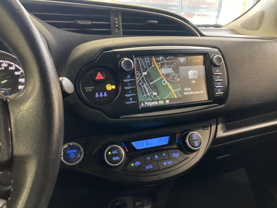 TOYOTA Yaris 2020
