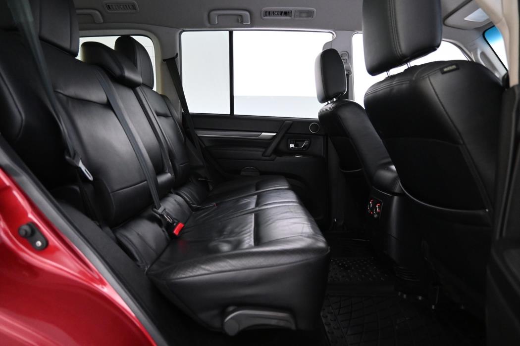 MITSUBISHI Pajero 2008