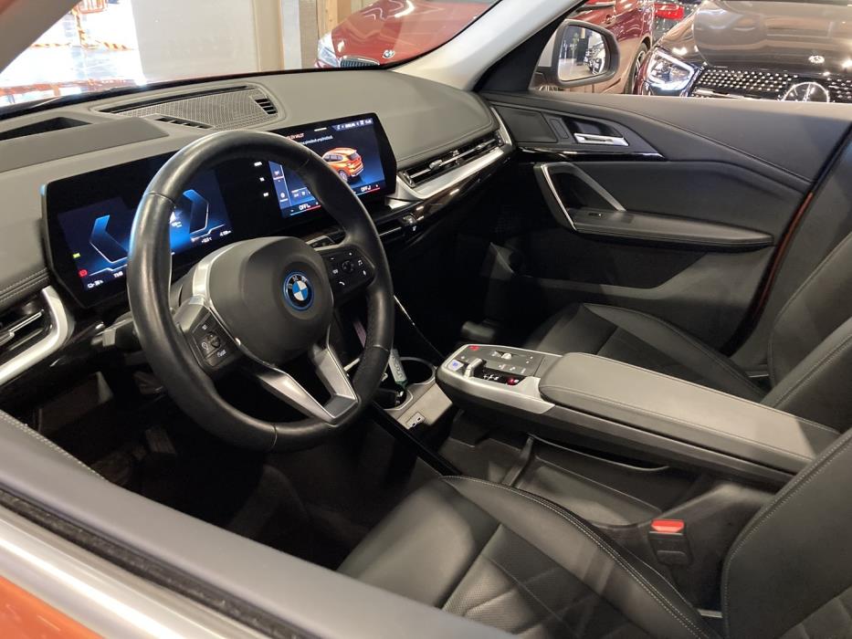 BMW iX1 2024