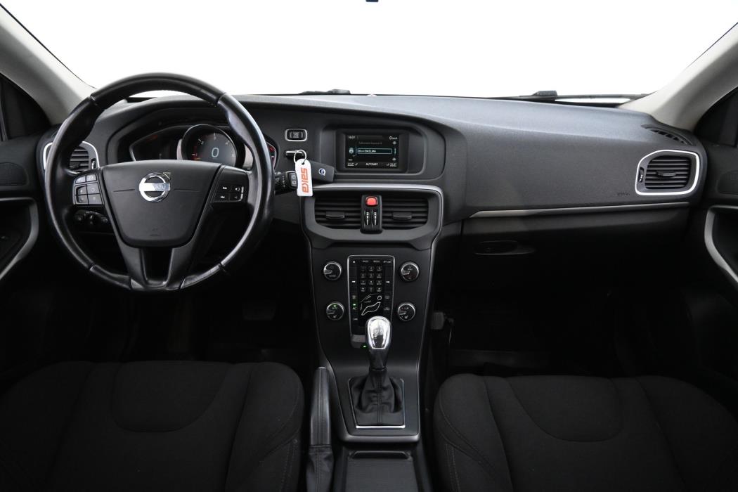 VOLVO V40 2013