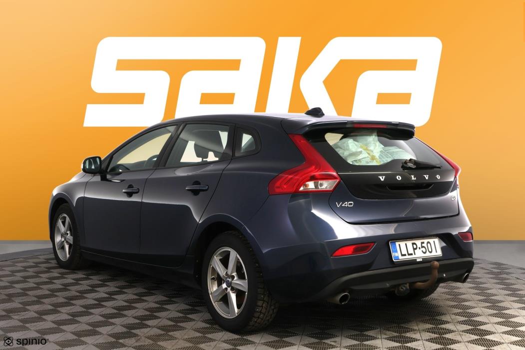 VOLVO V40 2013
