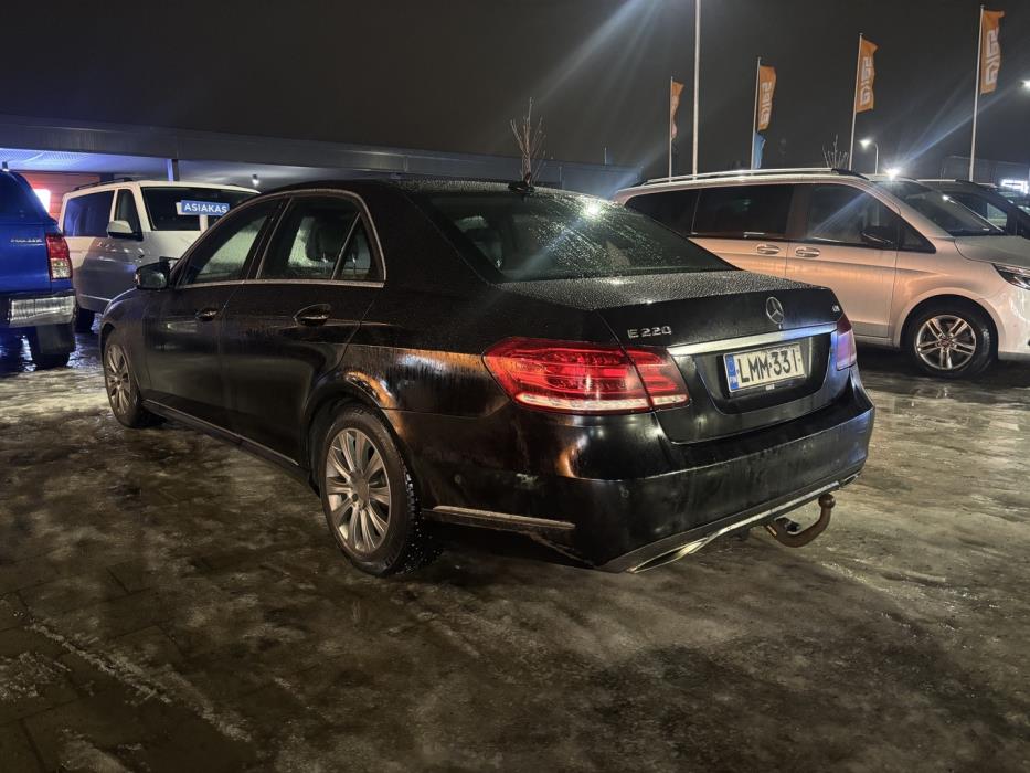MERCEDES-BENZ E 2015