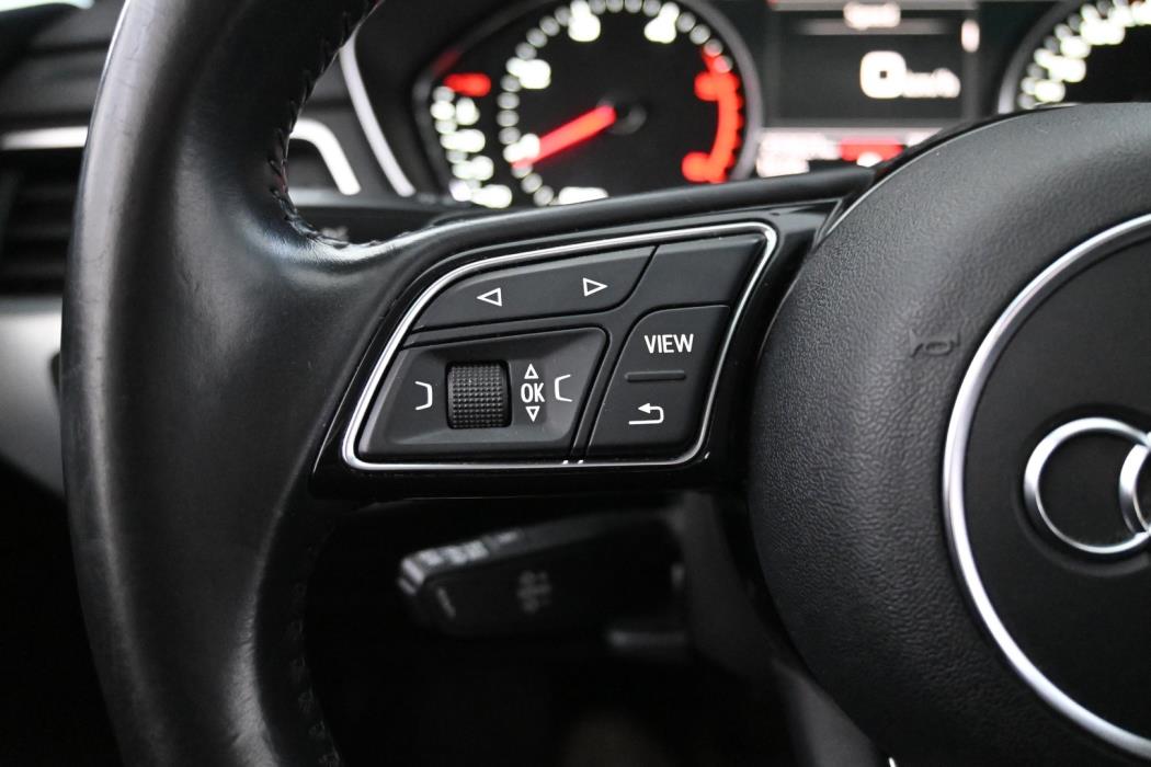 AUDI A4 2016