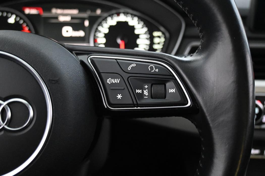 AUDI A4 2016
