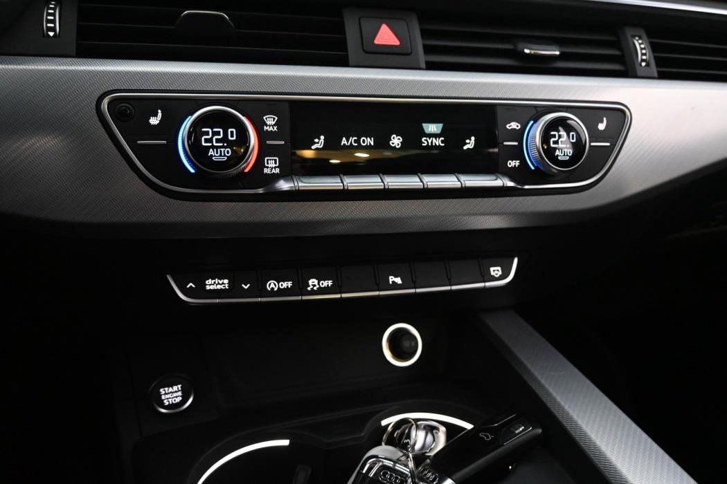 AUDI A4 2016