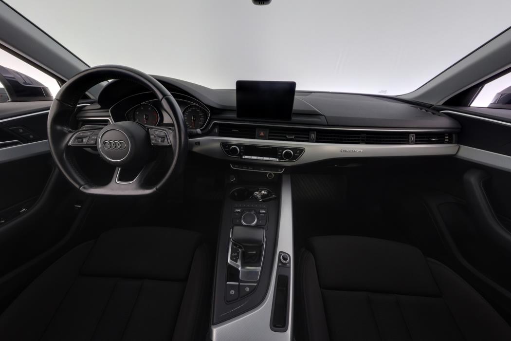 AUDI A4 2016
