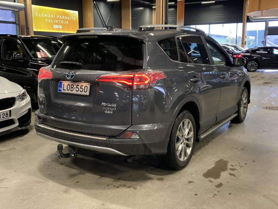 TOYOTA RAV4 2017