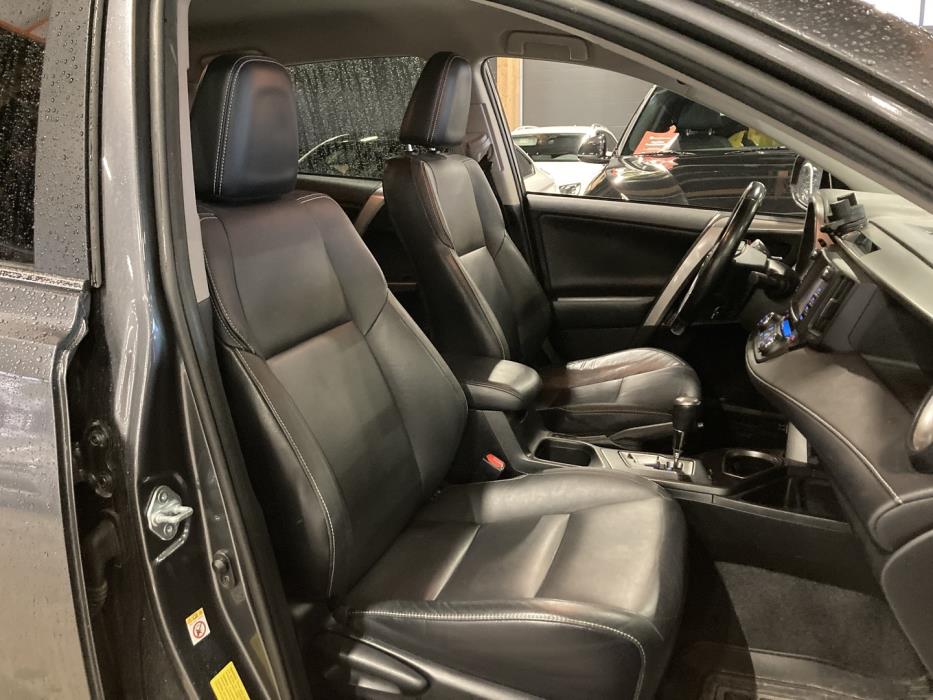 TOYOTA RAV4 2017