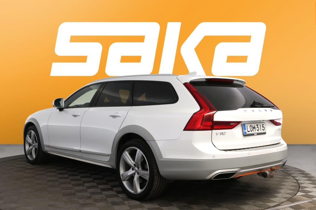 VOLVO V90 Cross Country 2018