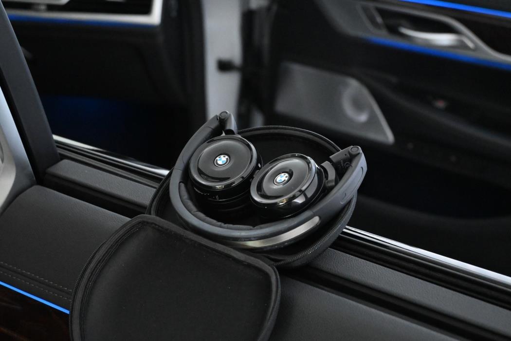 BMW 745 2020