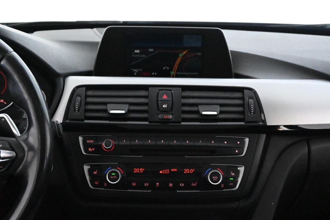 BMW 330 2013