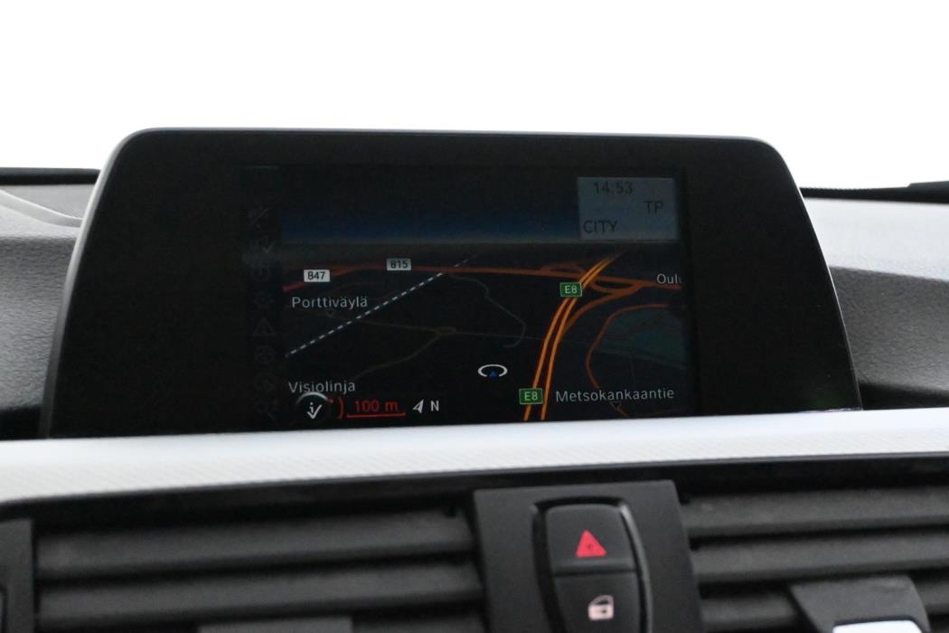BMW 330 2013
