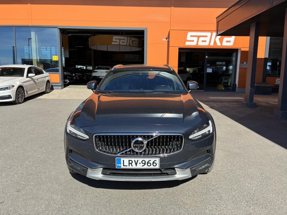 VOLVO V90 Cross Country 2018
