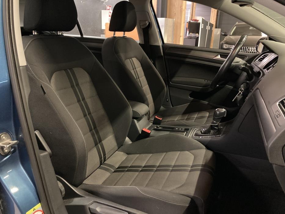 VOLKSWAGEN Golf 2013