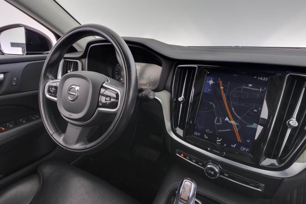 VOLVO V60 2019