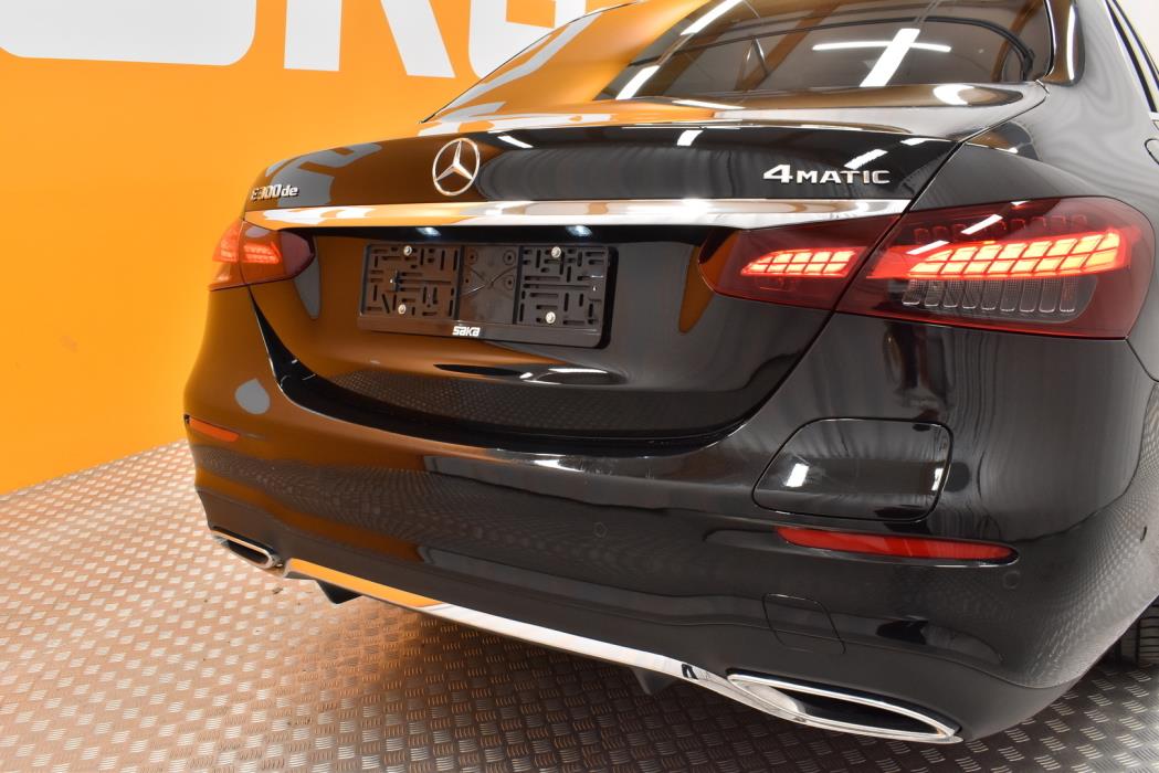 MERCEDES-BENZ E 2021