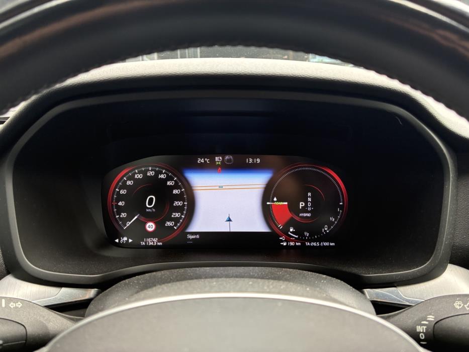 VOLVO V60 2020